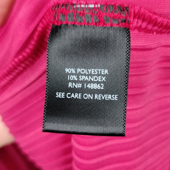 NWT TORRID Red Velvet Pleated High Neck Flowy Halter Top Sz. 5X / 28 - Picture 12 of 14